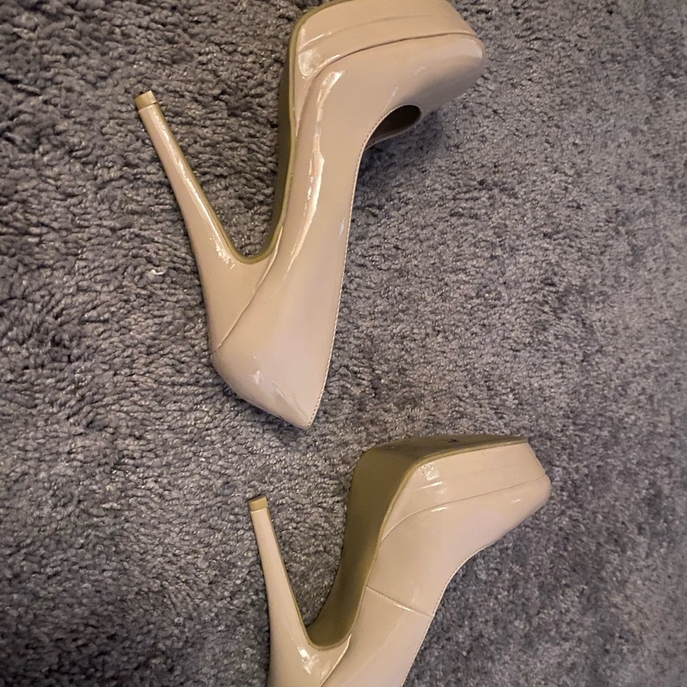 Nude heels - Picture 5 of 8